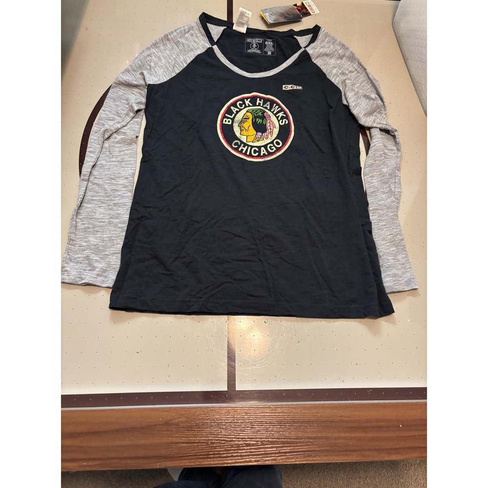 1240 CCM Chicago Blackhawks Womens 2XL Long Sleeve Raglan Slub Black Grey NWT